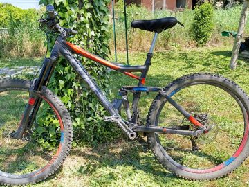 Bicicletta MTB cube stereo 160HPA race 27.5